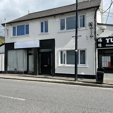 Private Double At Caroline's Guest House, River Street, Clara Проживание в семье